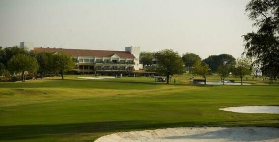 Kensville Golf Resort
