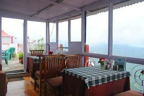 Annex Hotel - Photo3