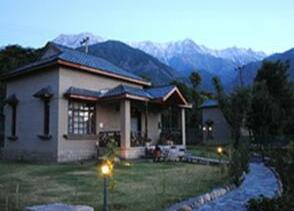 Blossoms Village Resort - Photo3