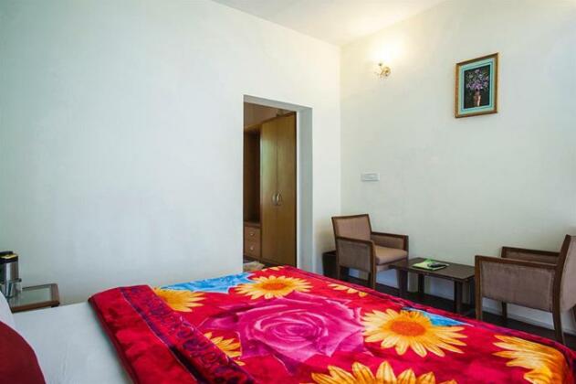 Dal Lake Resort - Photo2