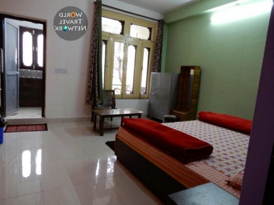 Economy Rooms with 360 Mountain Views in Dharamkot - Photo4