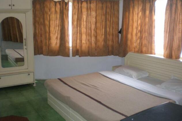 Ess & Bee Resorts - Photo5