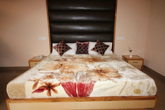 Hotel Asian Plaza Mcleod - Photo3