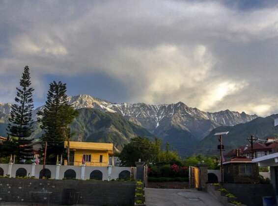 Hotel Dharamshala Paradise - Photo5