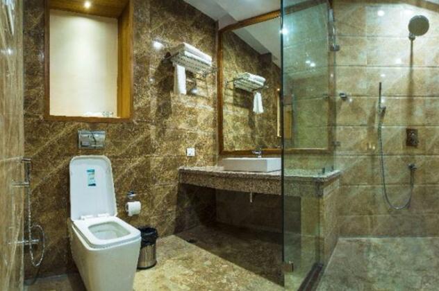 Hotel Inclover-A Peaceful Retreat - Photo4