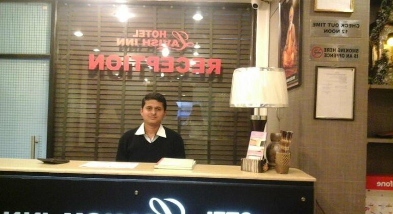 Hotel Lavish Inn - Photo3