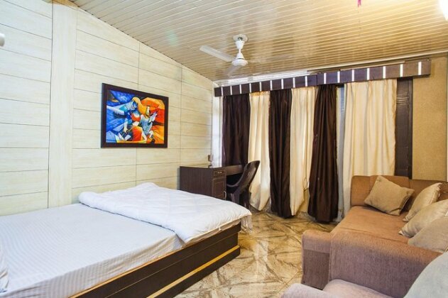 Hotel Plaza Residency - Photo2