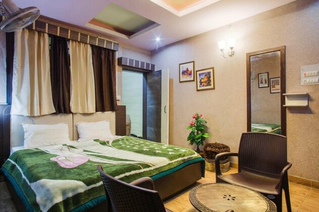 Hotel Plaza Residency - Photo3