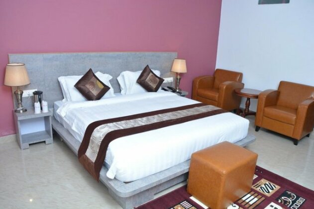 Hotel Shiva Castle - Photo4