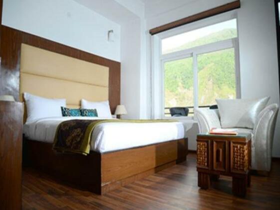 Hotel Shivani International Dharamshala - Photo2