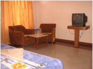 Hotel Sky Lark Dharamshala - Photo4