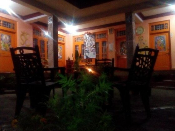 Om Yoga Ashram - Photo3