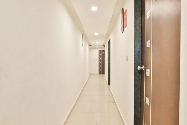 OYO 4605 Hotel Aakarsh - Photo2