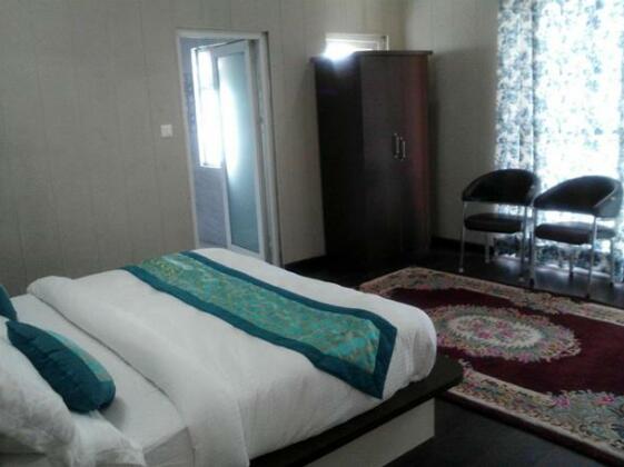 OYO 7024 Hotel Vakratunda - Photo4