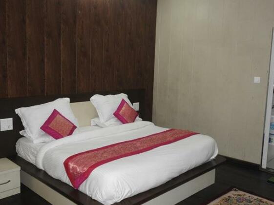 OYO 7024 Hotel Vakratunda - Photo5