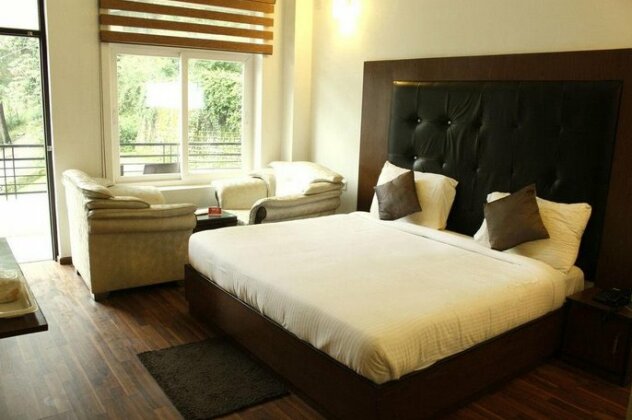 OYO Rooms Bhagsu Waterfall - Photo5