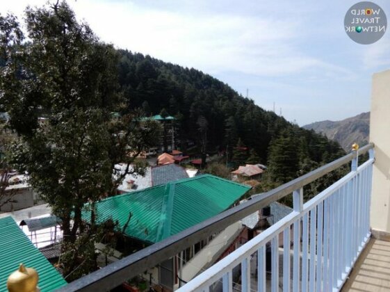 Premium Rooms with 360 Mountain View in Dharamkot - Photo4