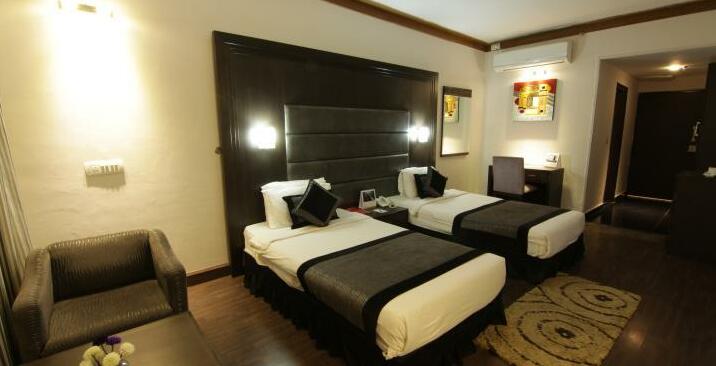 Pride Surya Mountain Resort - Photo2