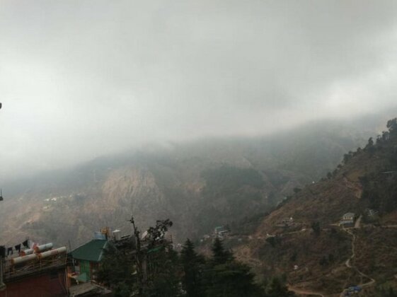 Shanti Niwas Dharamshala - Photo5