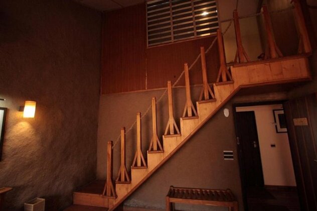 The Divine Hima - Photo2