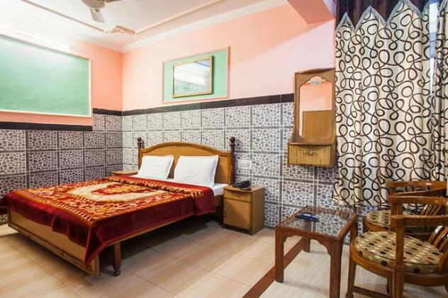 The Krishna Hotel - Photo2