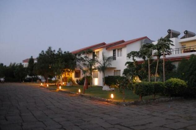 Asiatic Pride Resort
