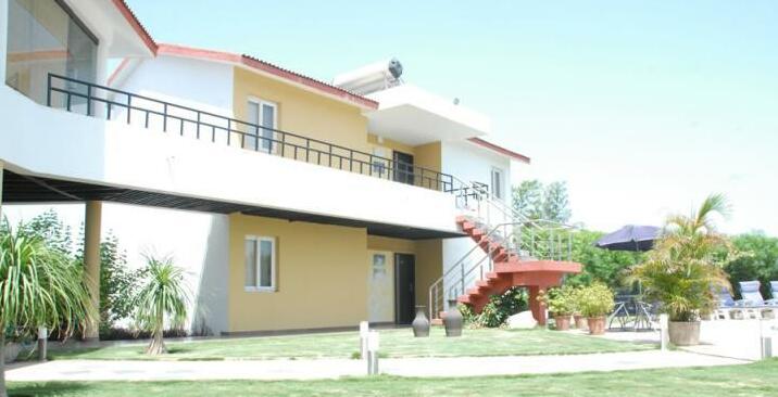 Asiatic Pride Resort - Photo2