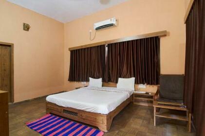 Lion's Paw Resort