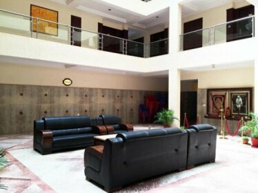OYO Premium Navalur
