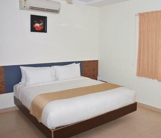 Zip by Spree Hotel Raashi Farm - Photo3