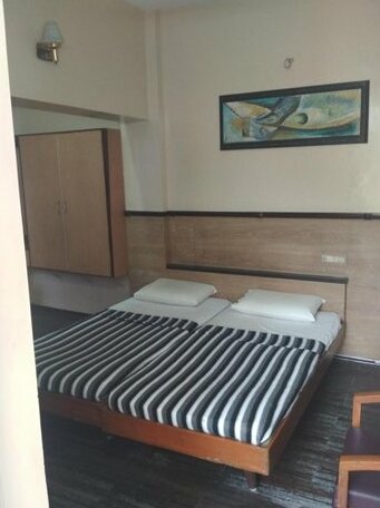 Dolphin Hotel Dindigul - Photo4