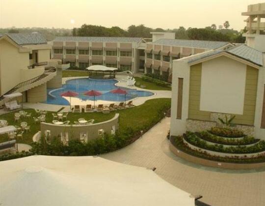 Azzaro Resorts & Spa