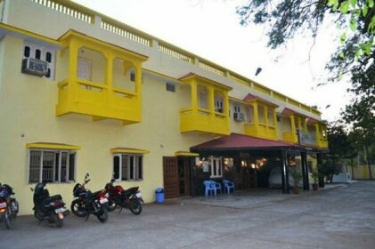 Hotel Maheshwari
