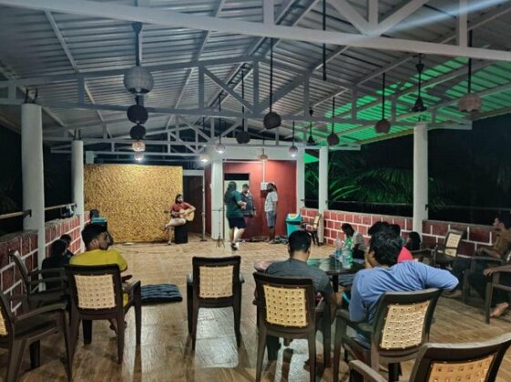 Coral Beach Resort Diveagar - Photo5