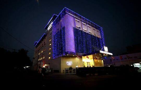 Goutham Grand Hotel - Photo3