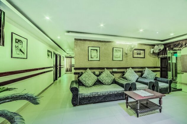 OYO 29345 Hotel Samrat - Photo3
