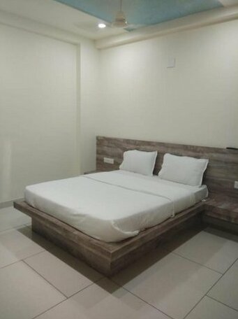 Hotel Dwarawati - Photo2