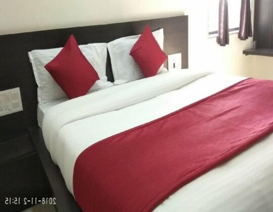 Hotel Gayatri by Sky Stays - Photo5