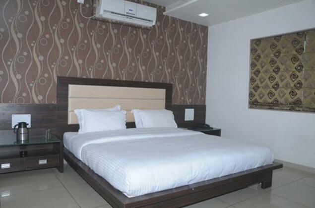 Hotel Krishna Inn Dwarka - Photo4