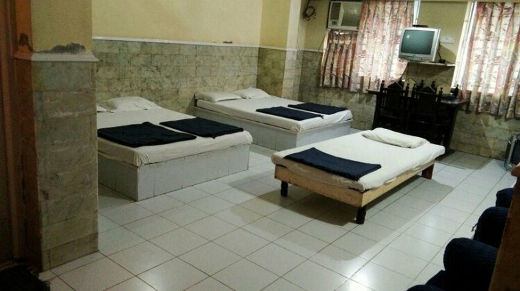Hotel Meera Dwarka - Photo2