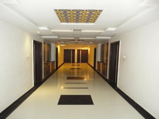 Hotel Rudra Plaza - Photo2