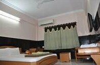 Hotel Shree Dwarka - Photo4