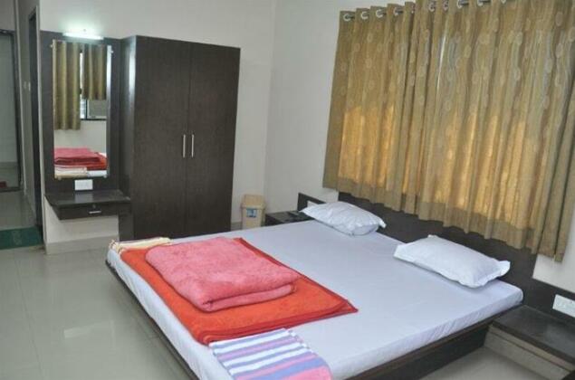 Hotel Shree Gurukrupa - Photo2