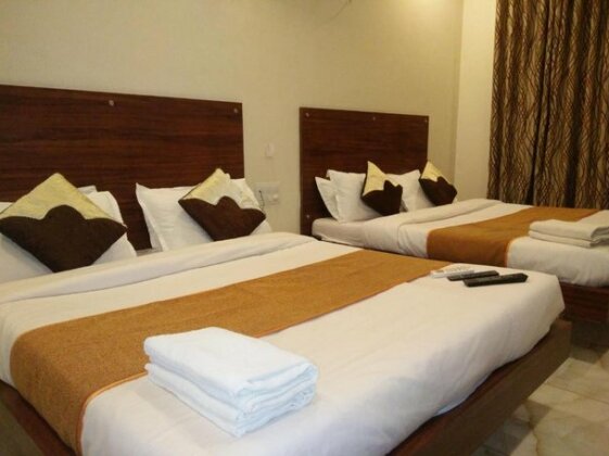 Hotel Sky Dwarka - Photo4