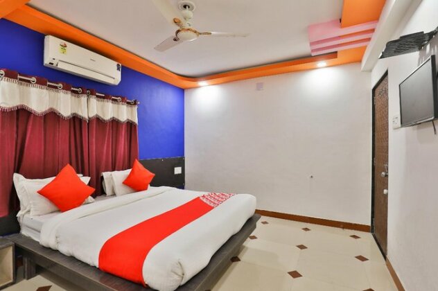 OYO 24921 Hotel Shree - Photo2