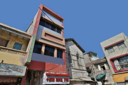 OYO 24921 Hotel Shree