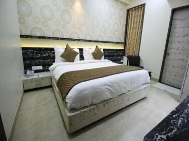 OYO Premium Home Guard Chowk Dwarka