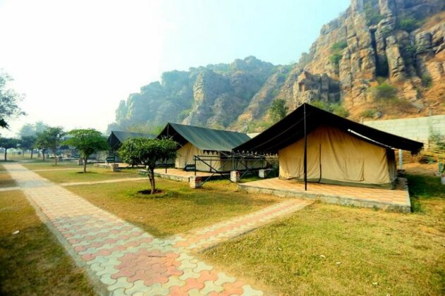 Camp Wild Dhauj at Aravali Valley - Photo2