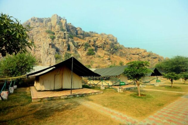 Camp Wild Dhauj at Aravali Valley - Photo3