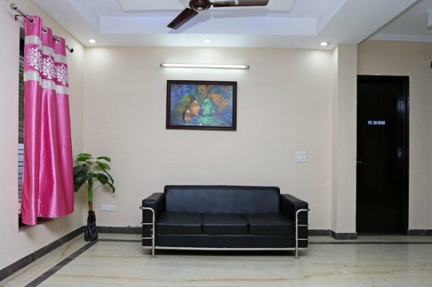 OYO 9274 Homey Stay Suites - Photo5